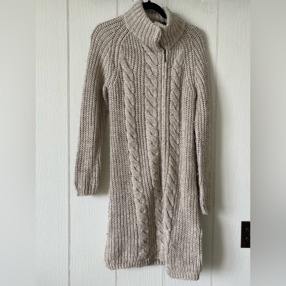 3/$30 Cleo wool blend chunky knit beige zip up sweater dress w/ buttoned collar